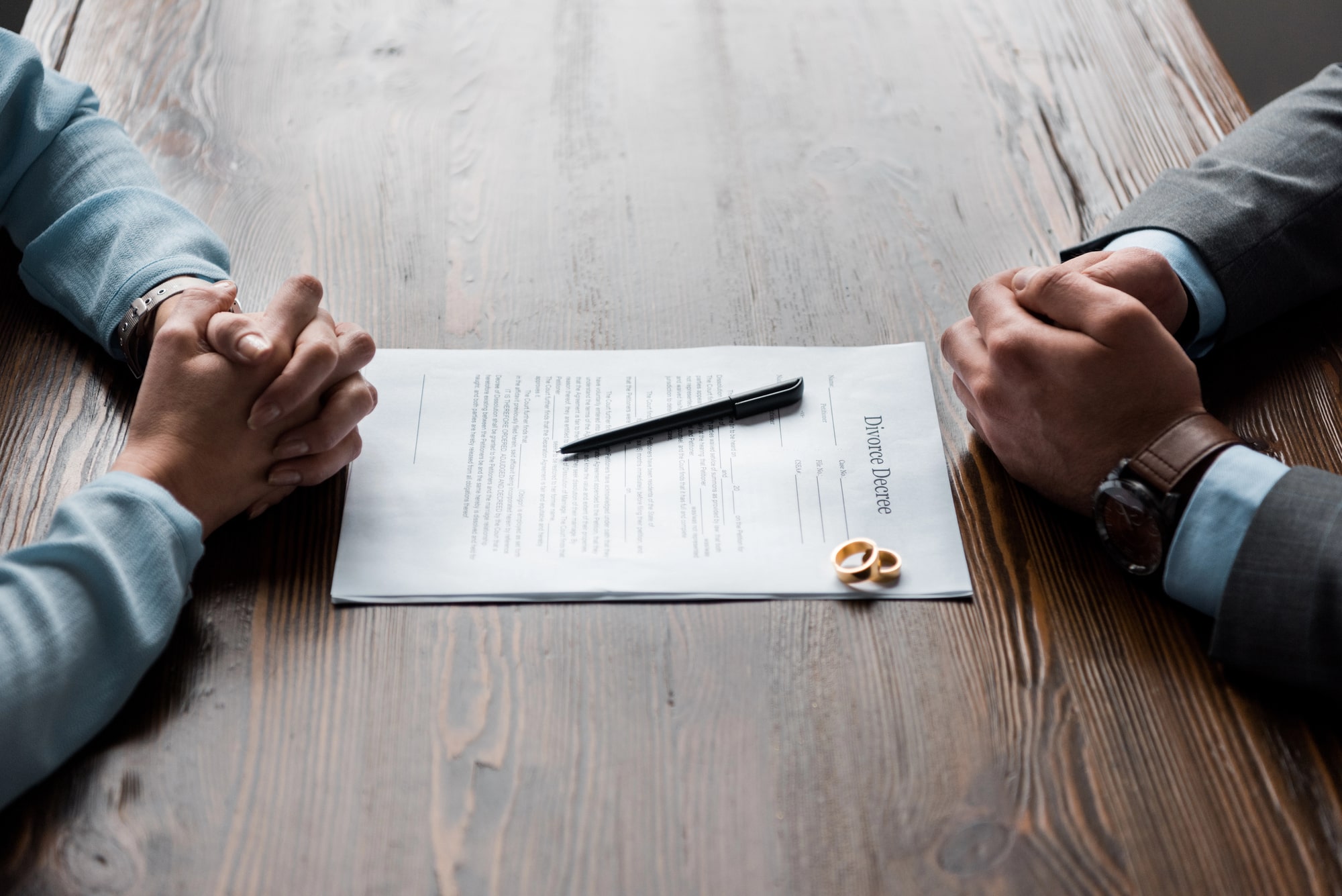 Divorce lawyer consultation